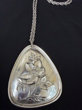 TOWLE STERLING SILVER 12 DAYS 3 FRENCH HENS 1973 ORNAMENT & CHAIN 30" NECKLACE